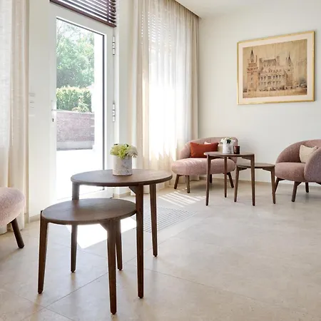 Hotel Eole - Mons - Shape - Pairi Daiza Quevy