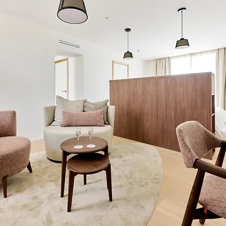 Eole - Mons - Shape - Pairi Daiza Hotel